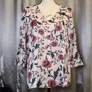 Ivanka Trump
Floral-print Blouse ruffle 3/4sleeve